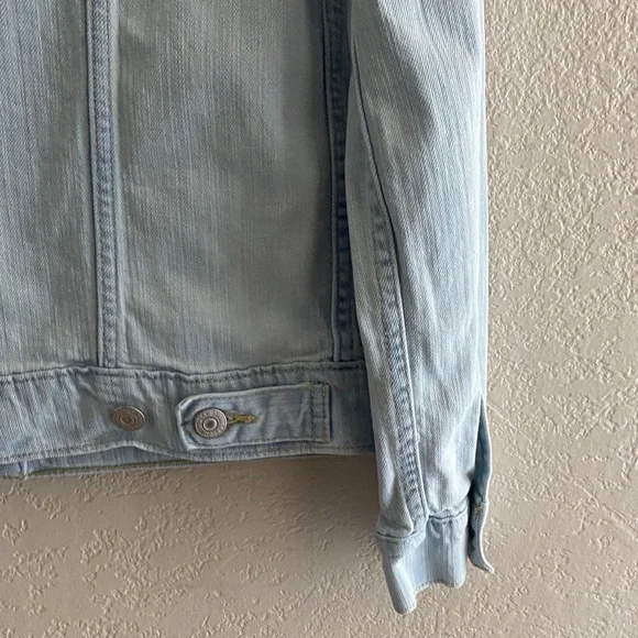 Levi's Women's Sky Blue Denim Jacket size S - Picture 9 of 12